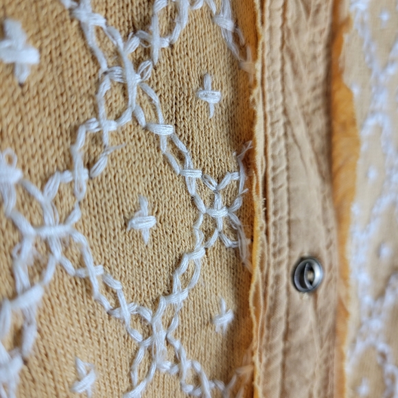 Free People Embroidered Button Up Long Sleeve Round Hem Henley Spirit Tee Tunic - Picture 4 of 11